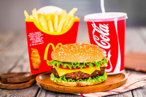 Burger vị Phở  Sự kết hợp độc đáo từ McDonalds  McDonalds Vietnam